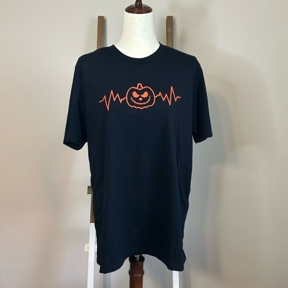 Small Business T-Shirt HTV Halloween Pumpkin Design Size XL Bella Canvas in GUC
